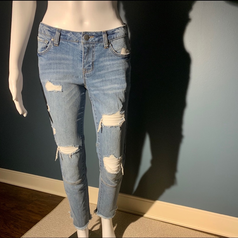 Blue jean  👖 with Distress